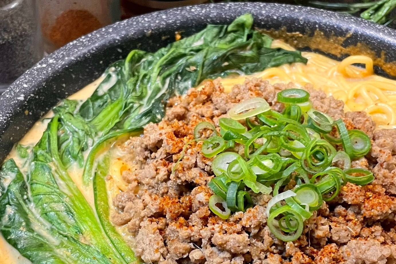 豆乳でつくる濃厚『担々麺』