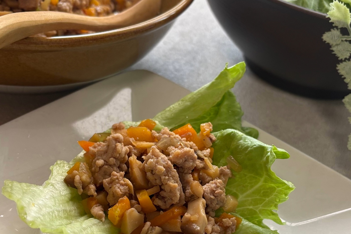 ひき肉のレタス包み