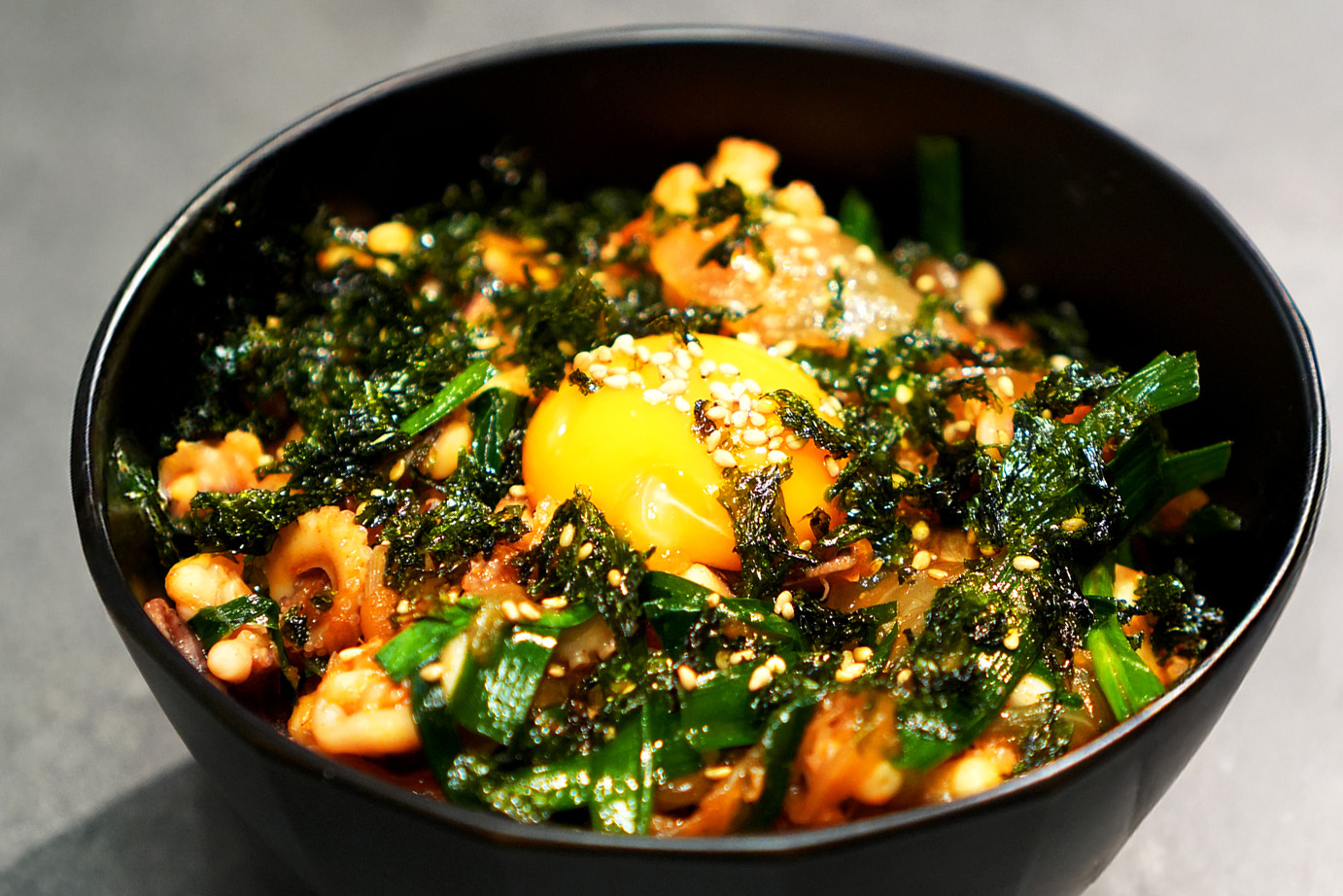 チュクミ丼 〜イイダコの甘辛炒め〜