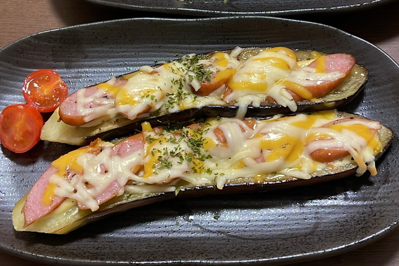 ナス嫌いの子供もペロリ！ナスとウインナーのチーズ焼き