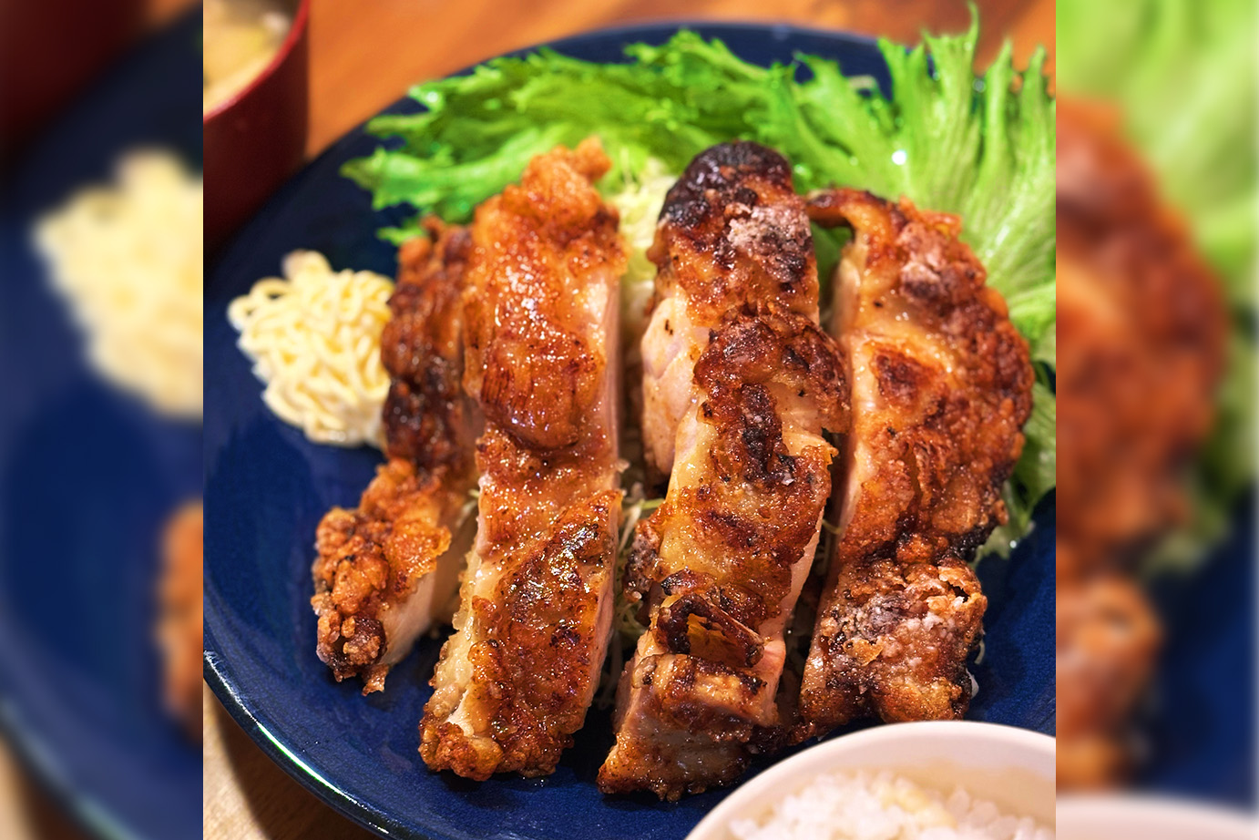 豪快なガッツ飯！味噌とにんにく香る長野名物山賊焼き